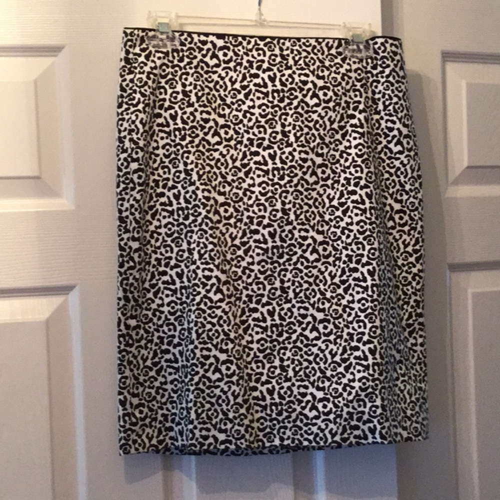 White House Black Market Leopard Pencil Skirt